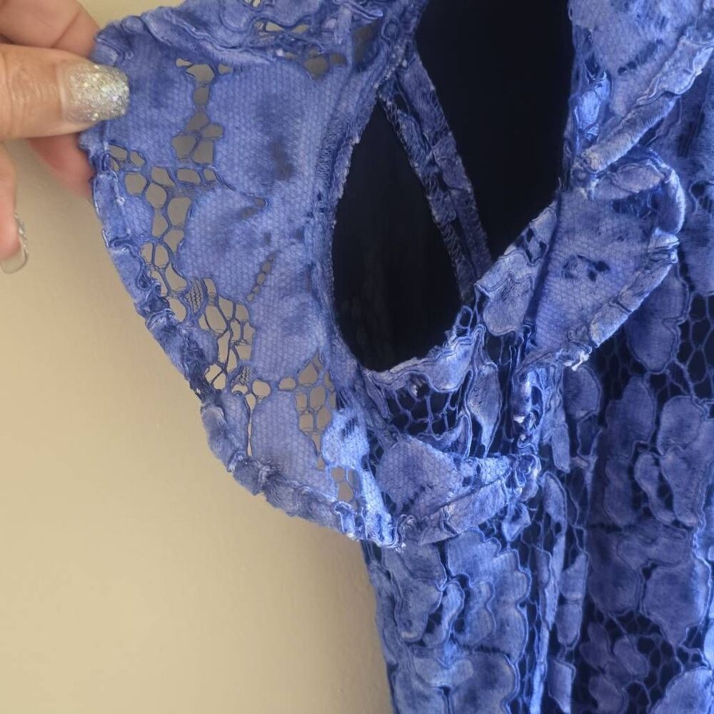 Michael Kors Plus "Crew Blue" Lace Mini Dress, Flutter Sleeves, V-Neck, NWT, 16W - Picture 5 of 12